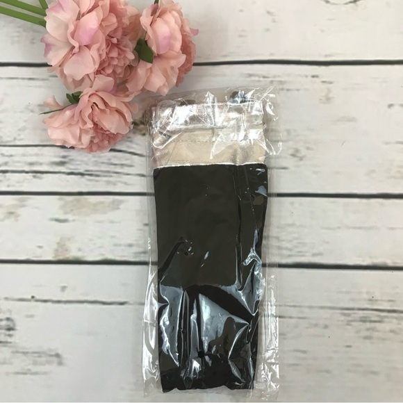 Harry Potter Wand 5 Piece Makeup Brush Set - Picture 13 of 13